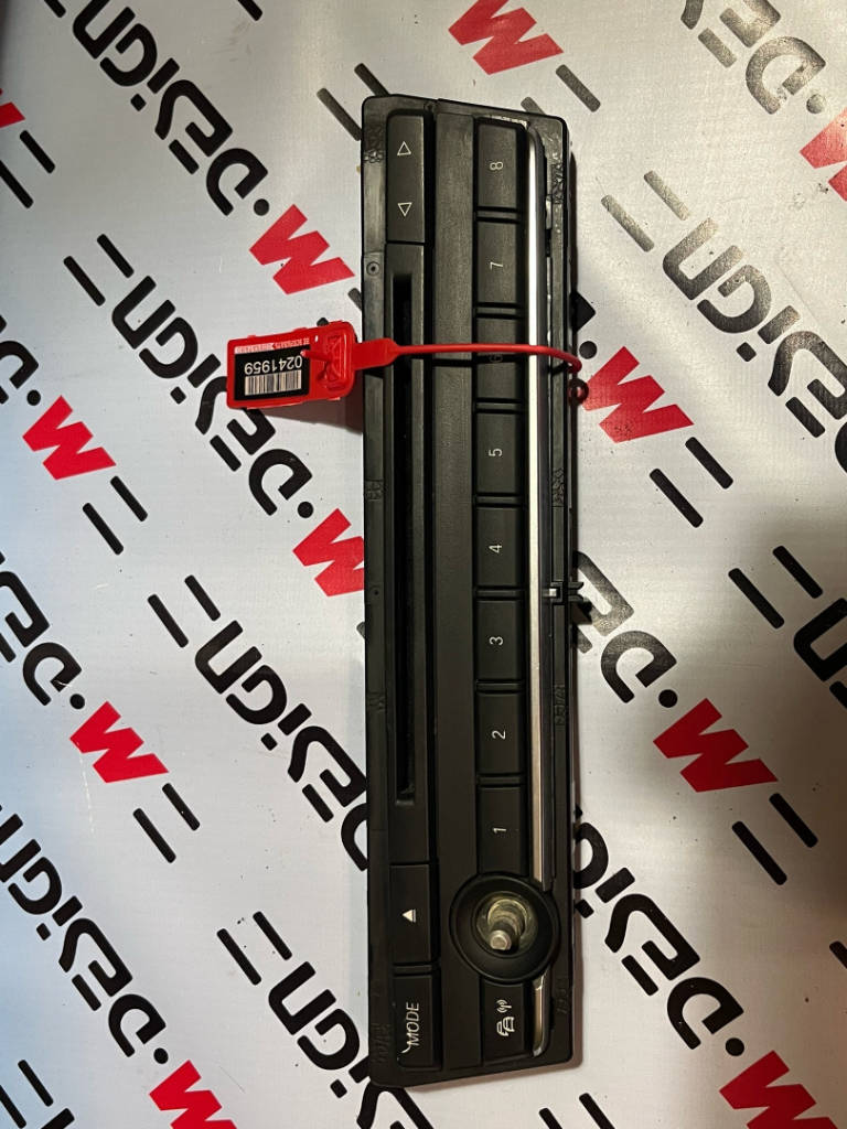 Панель управления аудиосистемой BMW 61319351155