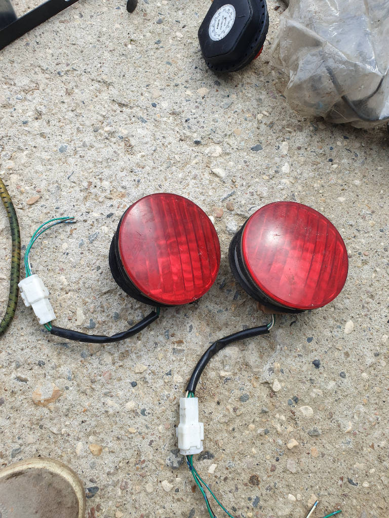 Фонарь Toyota Altezza lexus is200 is300