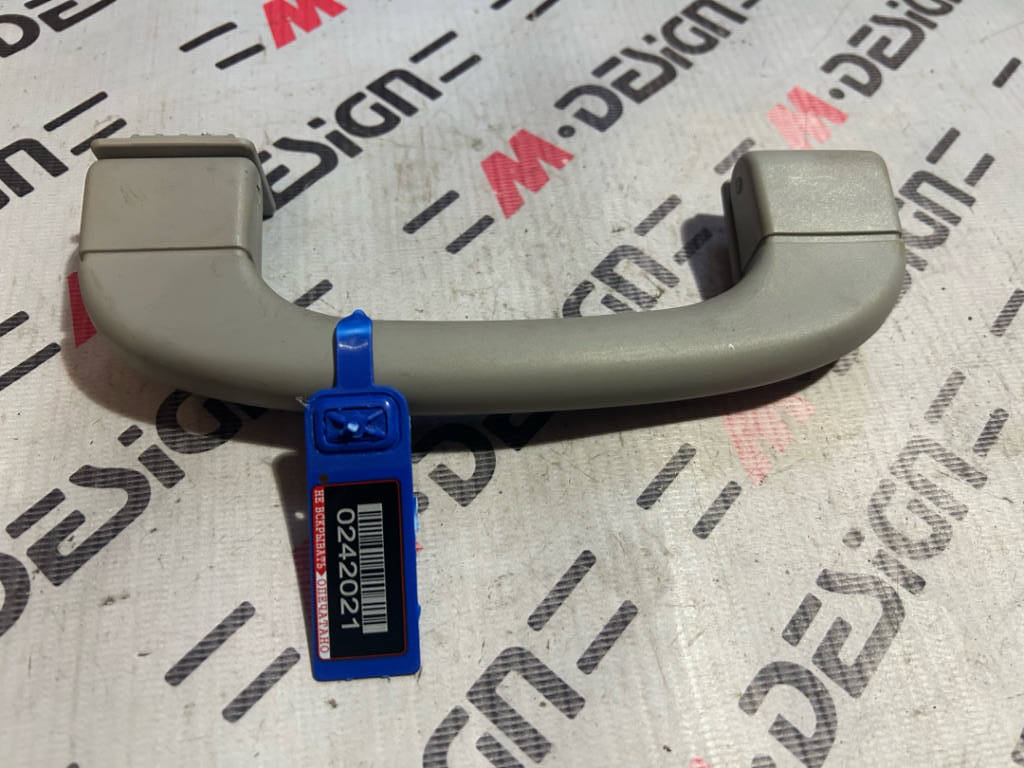 Ручка потолочная BMW E90