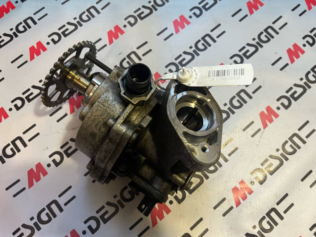 Вакуумный насос BMW 11667575325