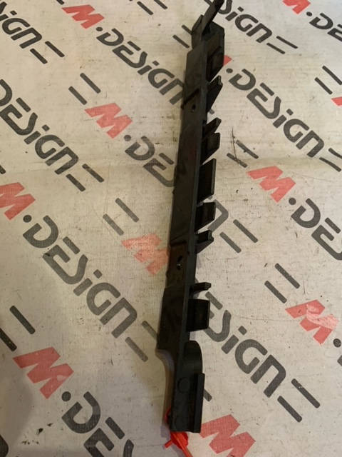 Планка крепления Левая BMW E87 E88 51777118159
