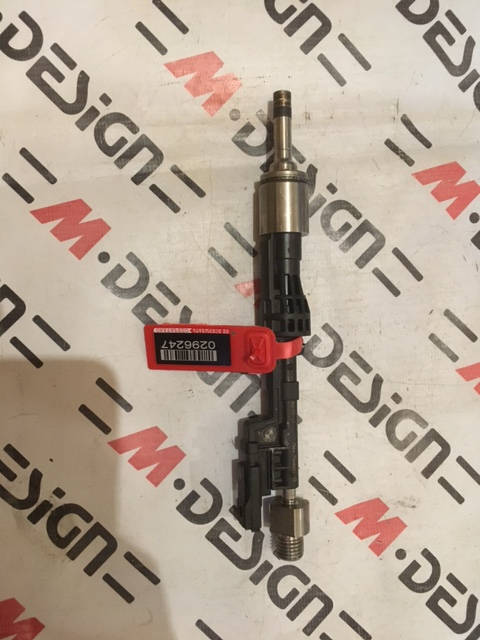 Топливная форсунка инжектор BMW E82 E88 N55 13537568607