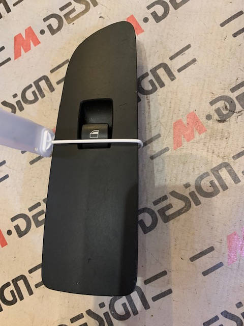 Выключатель стеклоподъемника стороны пассажира Bmw E81 E82 E88 передний правый черный 61319162997