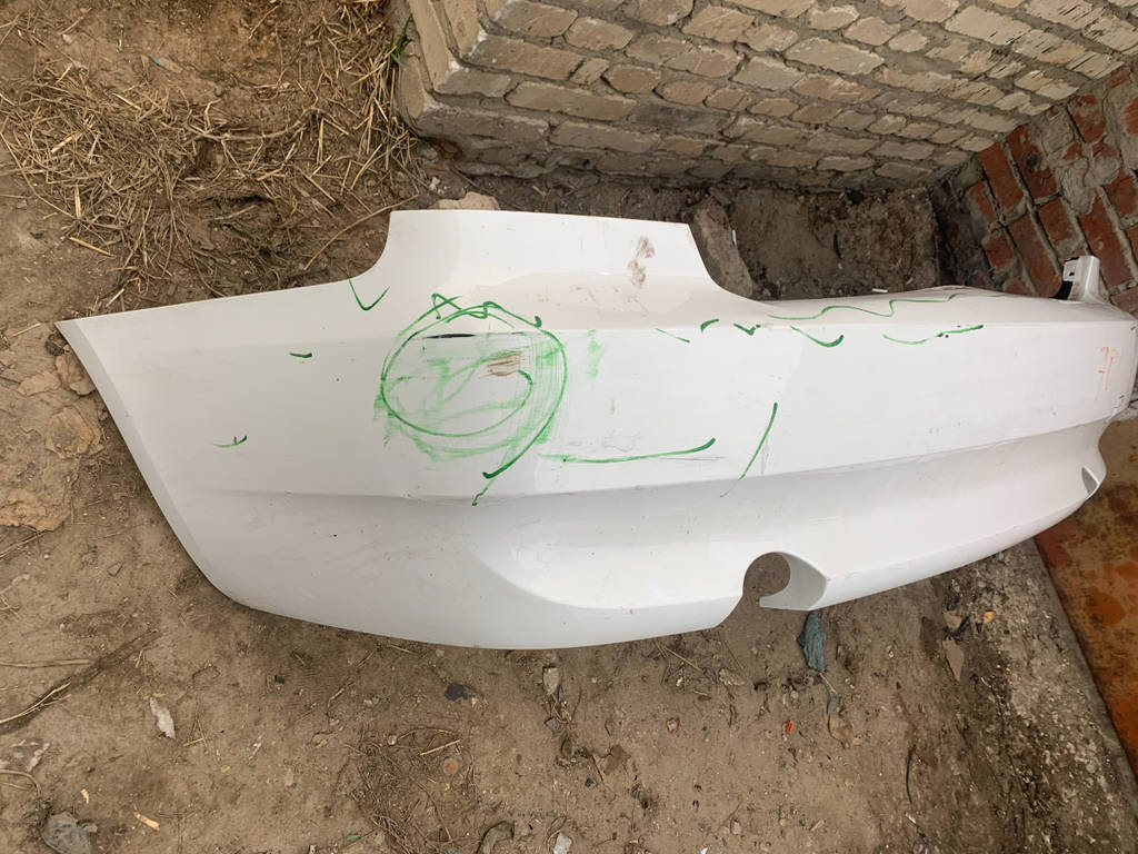 Бампер задний под раздвоенный выхлоп BMW E92