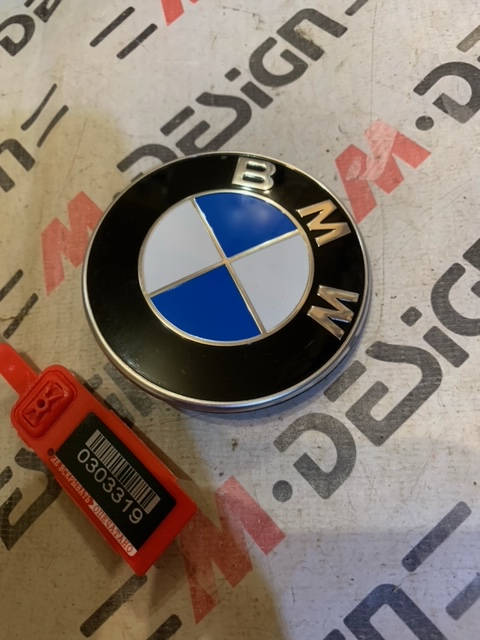 Эмблема BMW F22 51148219237