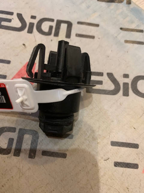 Упор капота / регулятор BMW F30 51767183752