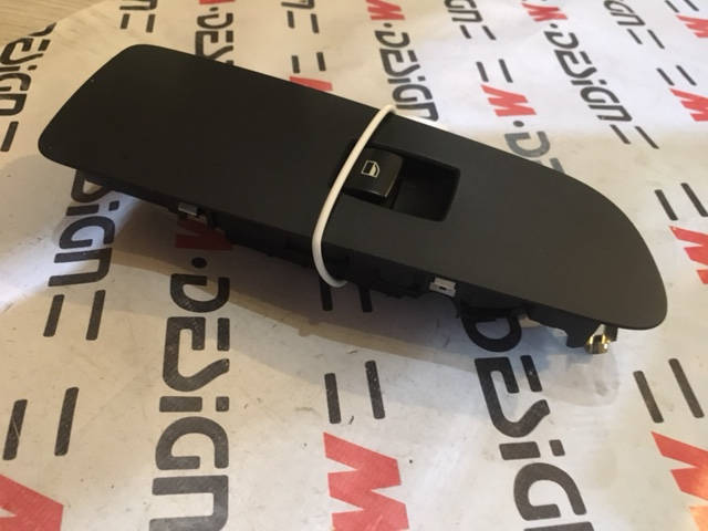 Выключатель стеклоподъемника стороны пассажира Bmw E81 E82 E88 передний правый черный 61319162997