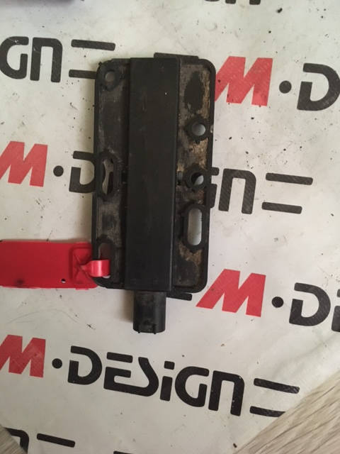 Антенна Passive Access (комфортный доступ) для бампера BMW E88 E90 61356922212