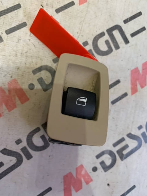 Кнопка стеклоподъемника BMW E90 61316945876
