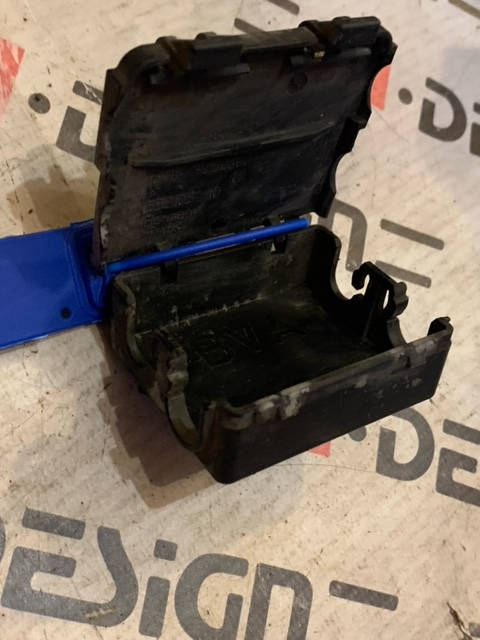 Кронштейн разъема BMW F20 F30 61139252800