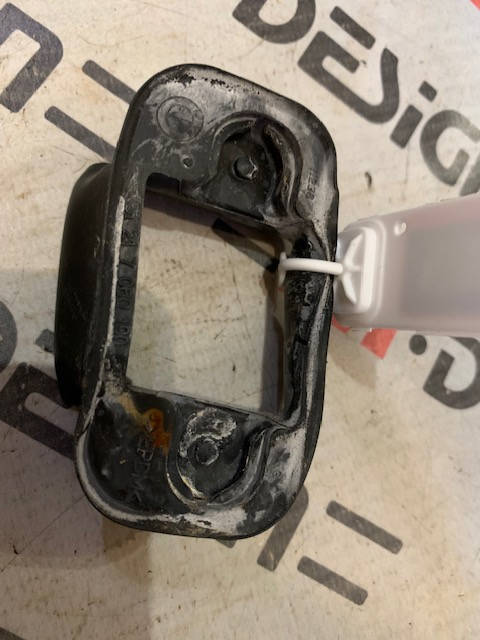 Прокладка ограничителя двери Правой передней BMW E90 51217060190