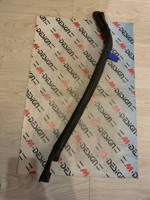 Уплотнитель крыла Правый BMW F20 F22 51487300694