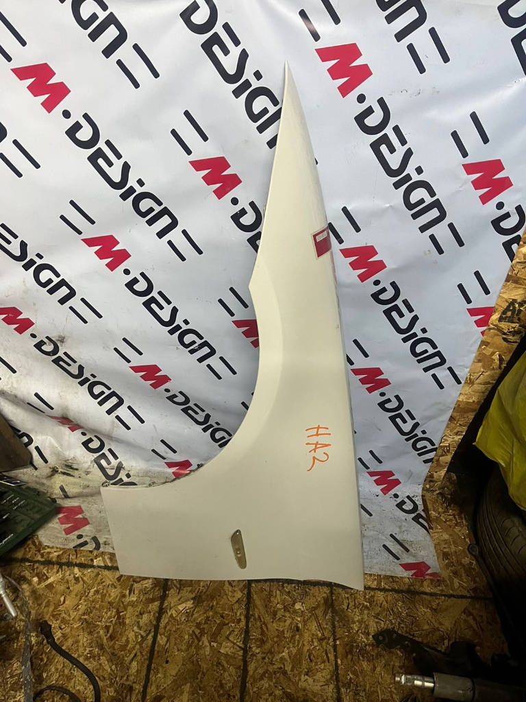 Крыло переднее левое bmw e90 alpinweiss 300 41357135679