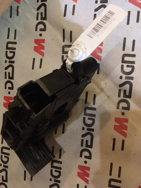 Распределитель B+ передний BMW X3 F25 F26 61149326204