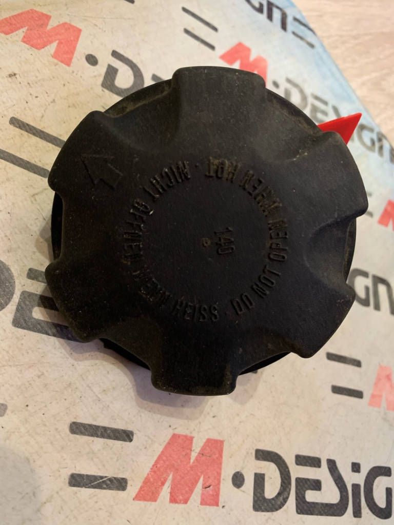 Резьбовая пробка расширительного бачка BMW F25 17117521071