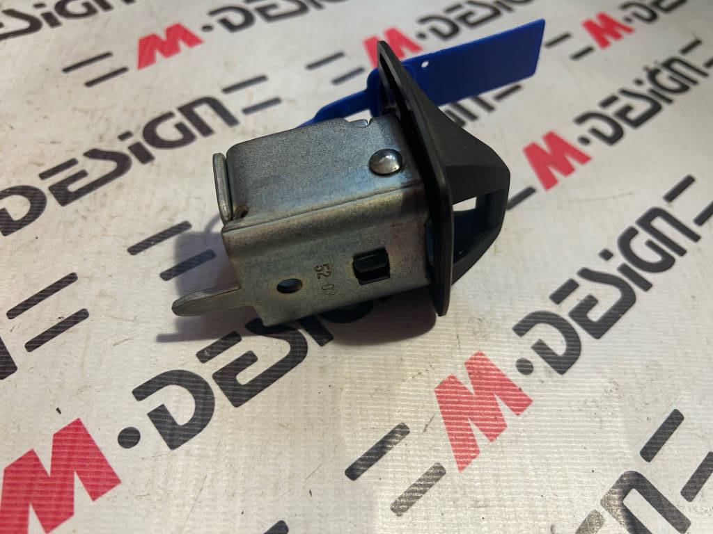 Держатель детского сиденья BMW E82 E90 72149119678