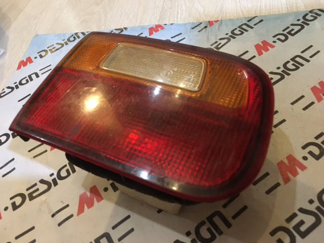 Фонарь крышки багажника правый Honda Civic Ferio EG8 043-1132