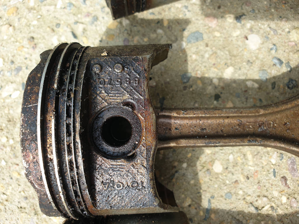 Поршень с шатуном Altezza 3s-ge sxe10