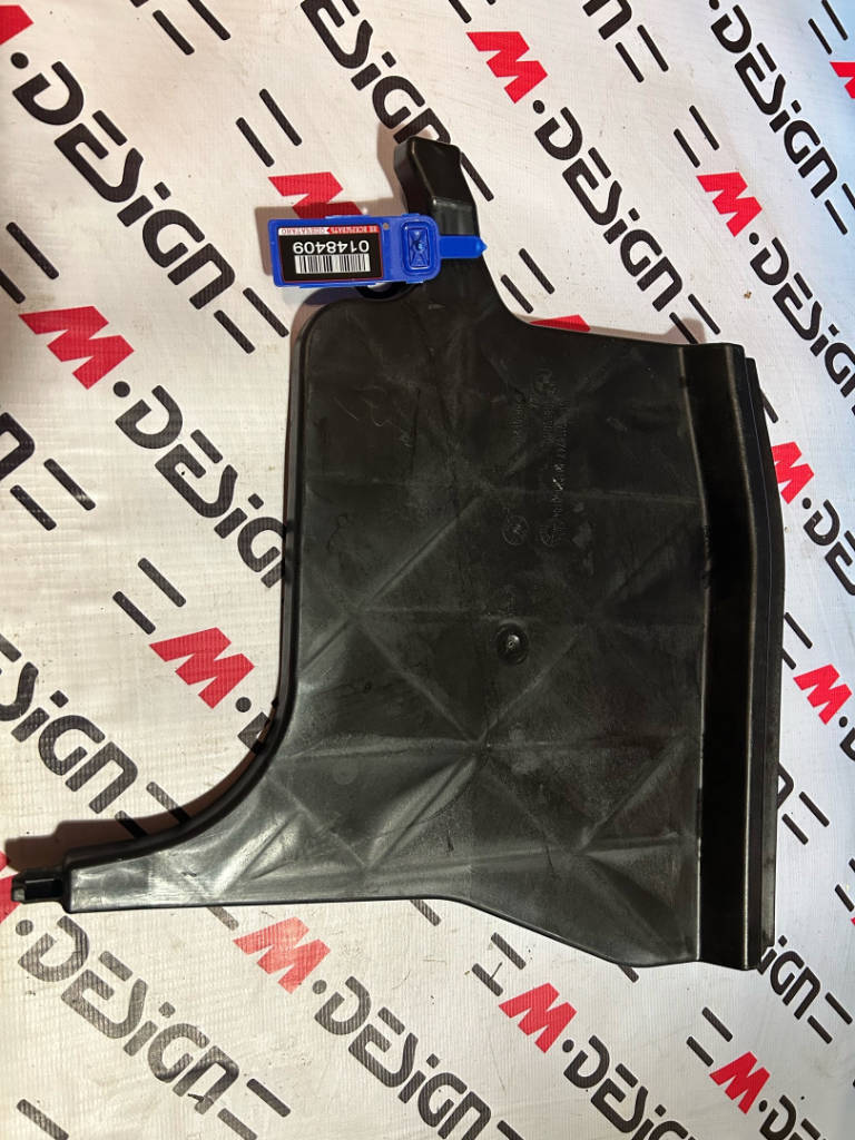 Подкладка на пол багажного отделения Левая bmw 51479118747