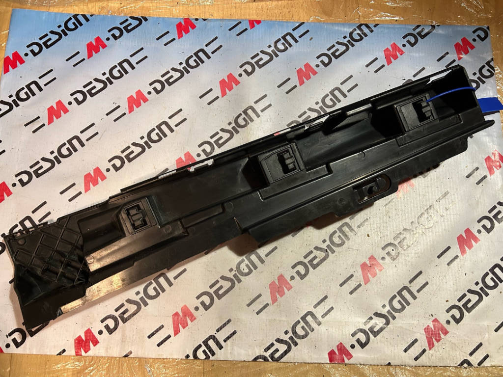 Планка крепления Л bmw 51777256919