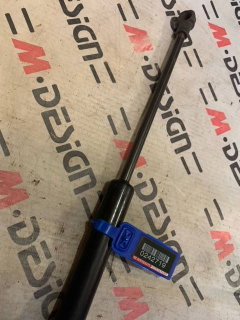 Газонаполненный амортизатор капота BMW E82 E88 51237225518