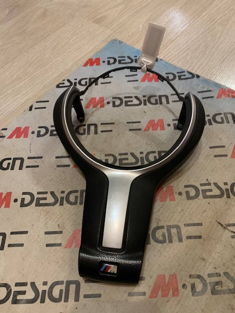 Накладка декоративная на рулевое колесо BMW F30 32307846032