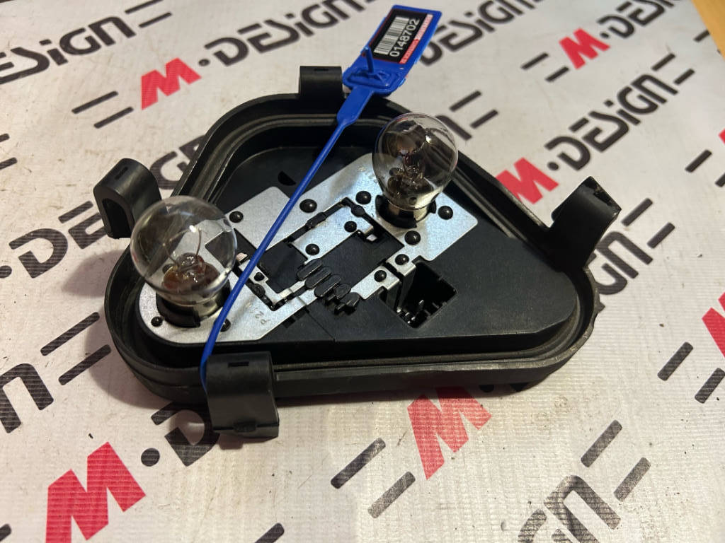 Плата заднего фонаря BMW F30