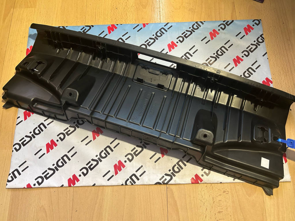 Накладка пола багажника BMW E82 E88 51476960416