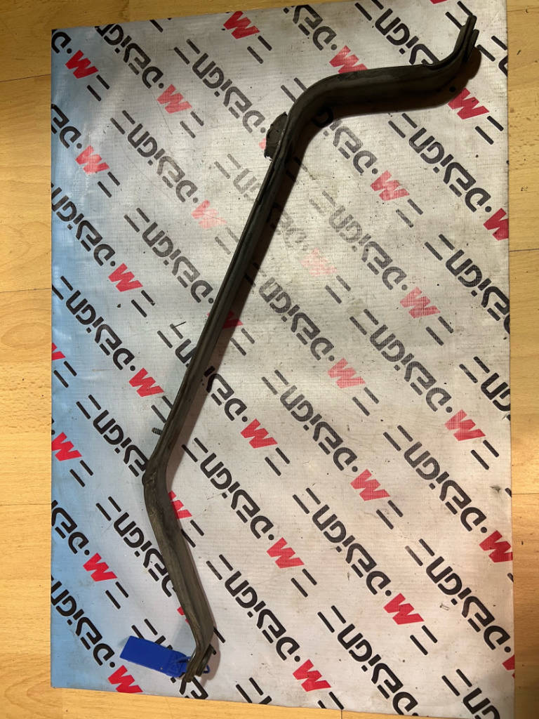 Крепление топливного бака BMW X3 X4