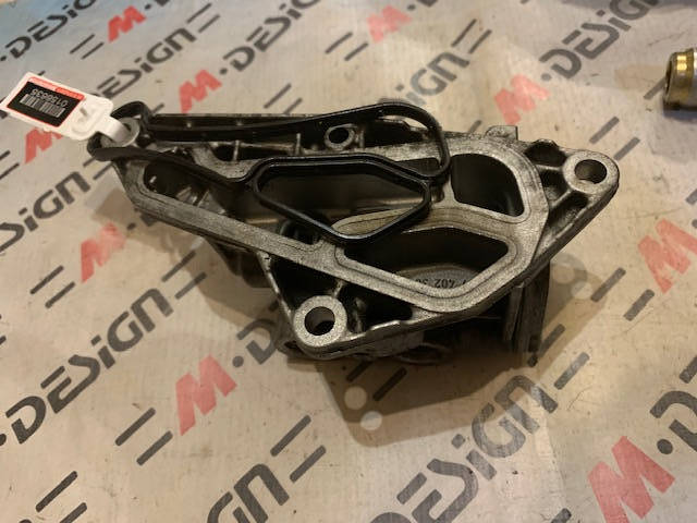 Корпус термостата с термостатом BMW E90 11427573212