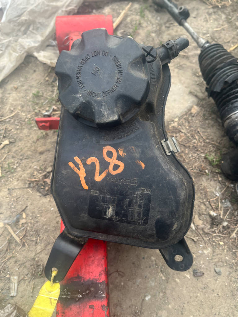 Расширительный бачок BMW N52 N46 N43 N54