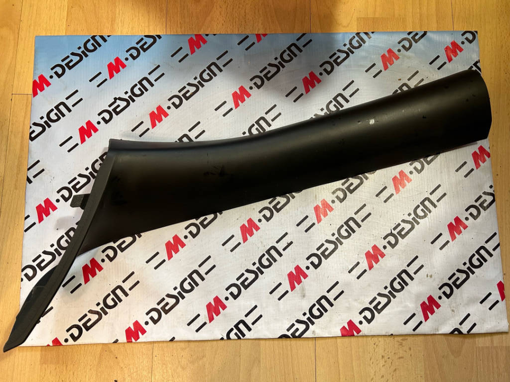 Накладка передней стойки Левая BMW E88 51436962889