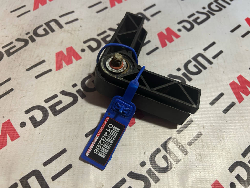 Зажимной уголок АКБ BMW F25 61217586426