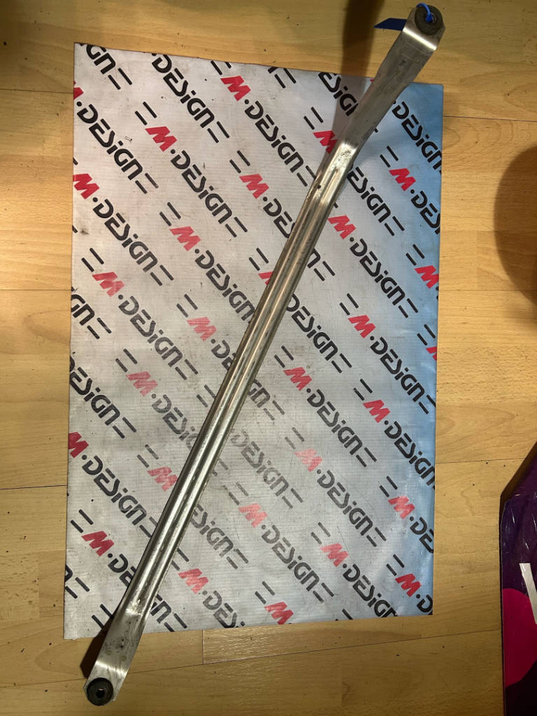 Лента крепления бензобака BMW E90