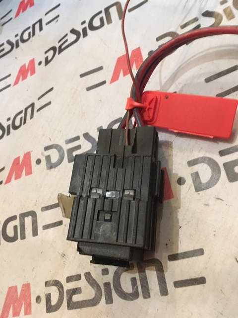 Реле с замыкающим контактом BMW E90 61366901469