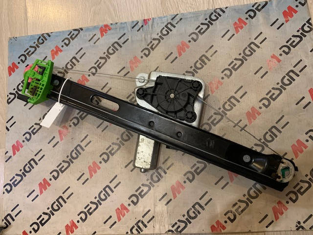 Стеклоподъемник Правый задний BMW E90 51357140590