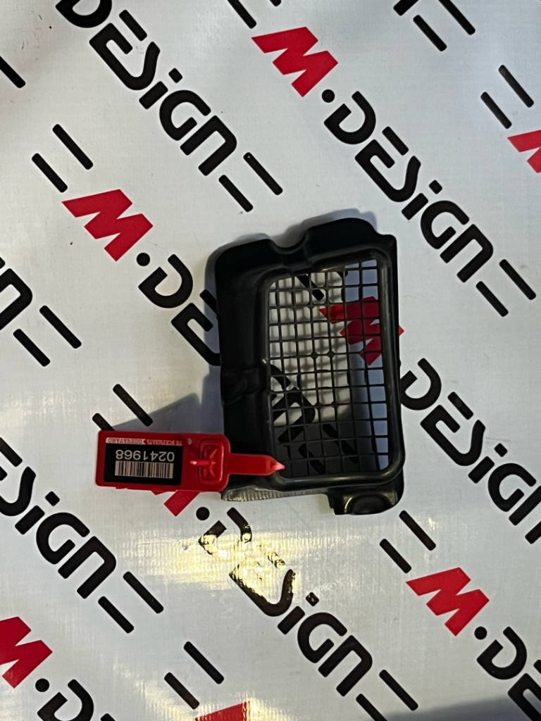 Решетка от листьев П BMW 64316942618