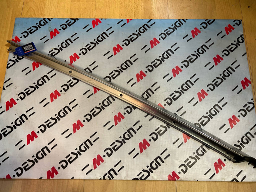 Планка передней стойки Правая E88 BMW 51767164996