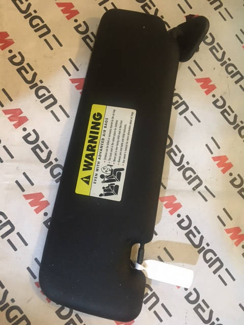 Солнцезащитный козырек с зеркалом Правый BMW E88 51167139446