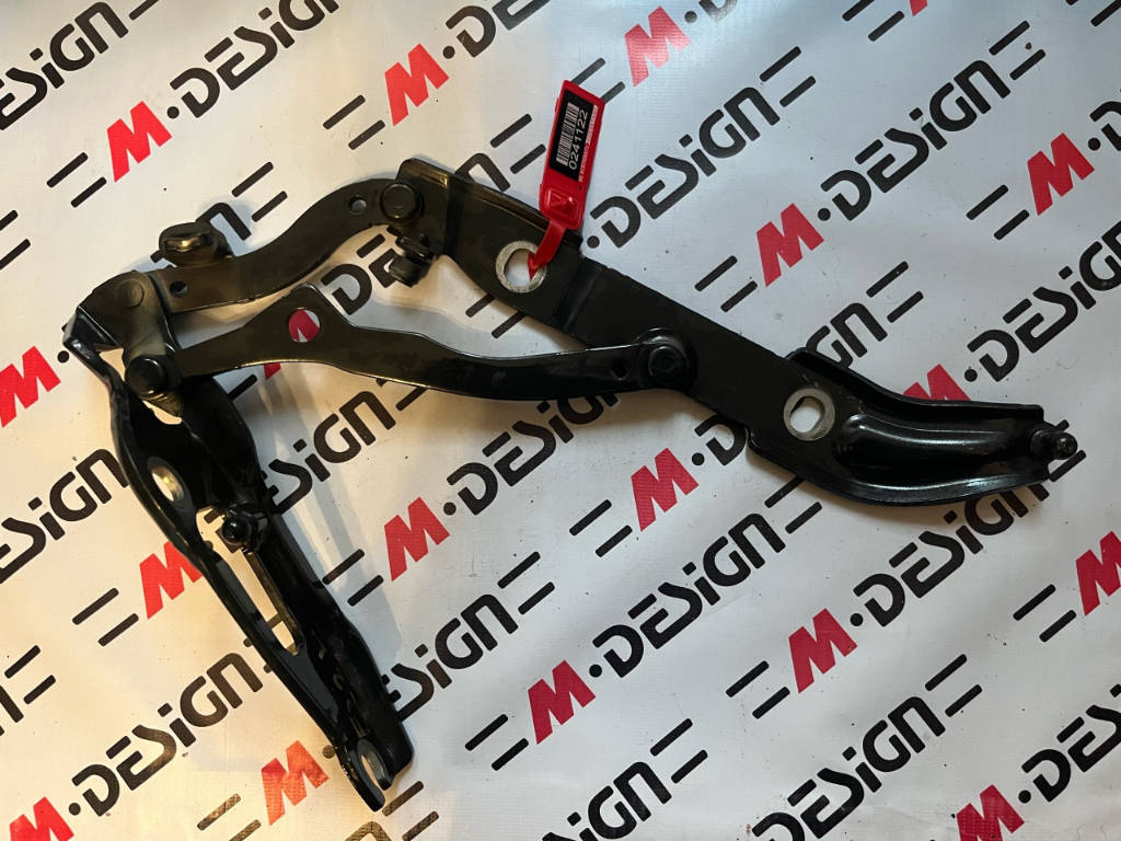 Петля багажной двери Л BMW 41007373847