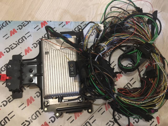 Блок MULF 2- High Basis SVS блок устр-ва громкой связи BMW 84109229740 c полным комплектом дооснащения проводки и кронштейном 65159135687