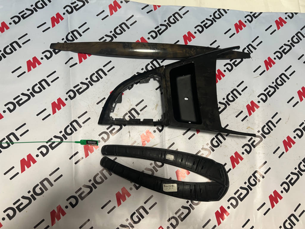 Комплект декоративных накладок салона BMW E82