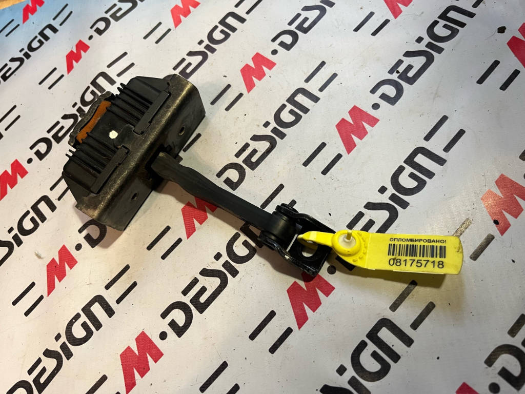 Ограничитель двери Пд BMW 41517164623