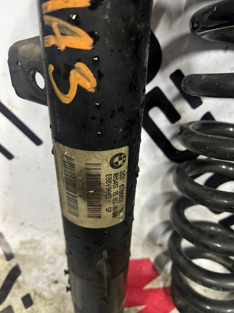 стойки комплект BMW 31316786032 31316786031 33526782860