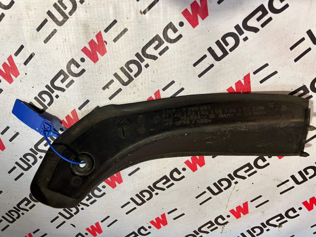 Накладка водосточного желобка Левая bmw 51497290651