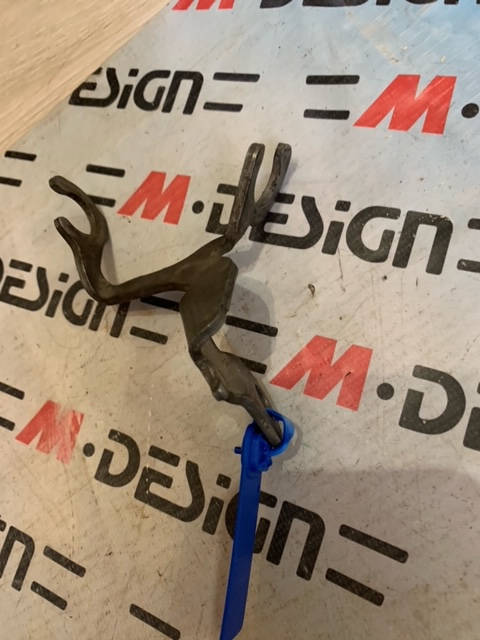 Держатель трубопровода тормозного привода правый BMW E88 E90 34306788176