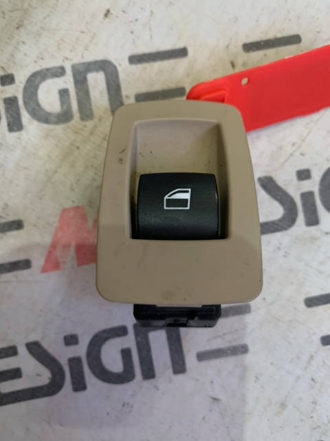 Кнопка стеклоподъемника BMW E90 61316945876