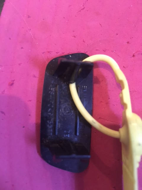 Заглушка стойки Airbag 51437903774 BMW