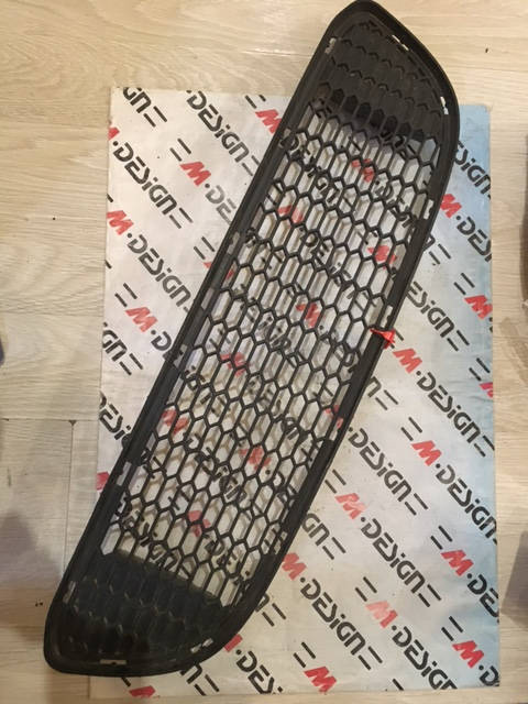 Решетка бампера Переднего BMW E82 E88 51118045432