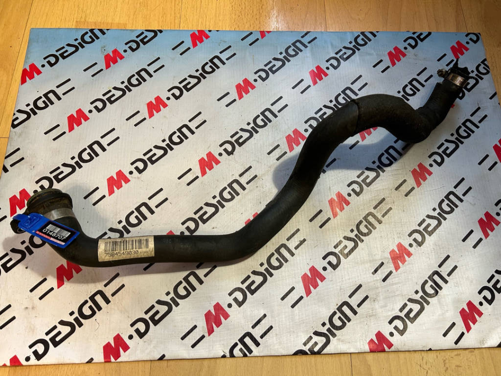 Патрубок системы охлаждения Bmw 11537584549
